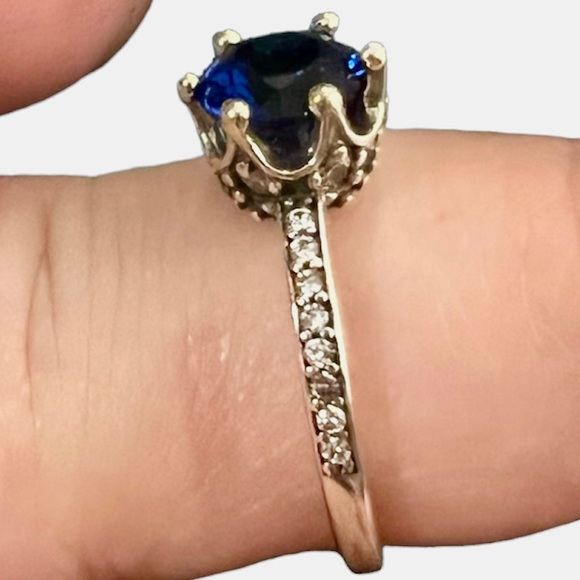 Blue sapphire princess Crown Solitaire Cut Ring 925 sterling silver - Picture 5 of 5